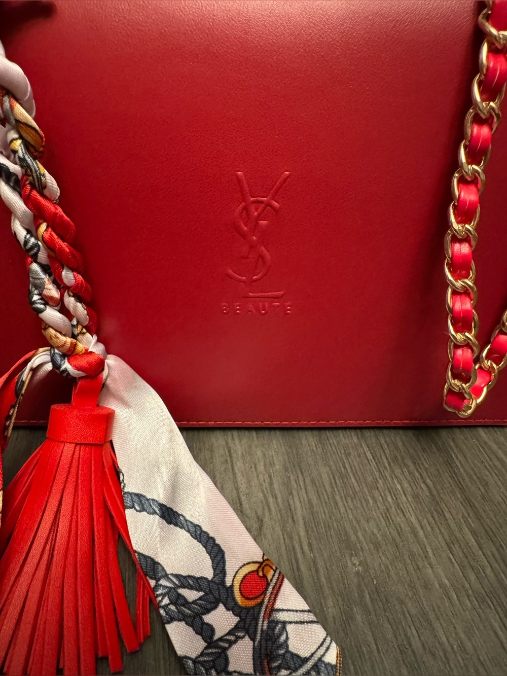 YSL Beaute Red patent Leather pouch with Scarf Tassel- Authentic - Picture 5 of 10